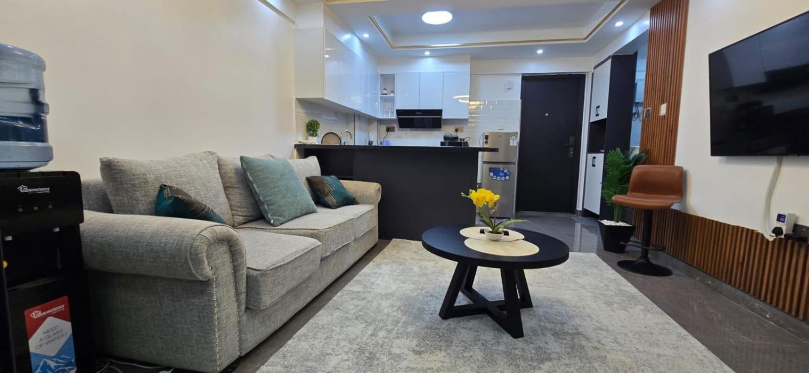 Oasis Kile- Modern 1-br, King Bed, Gym, Coffee Hse Nairobi