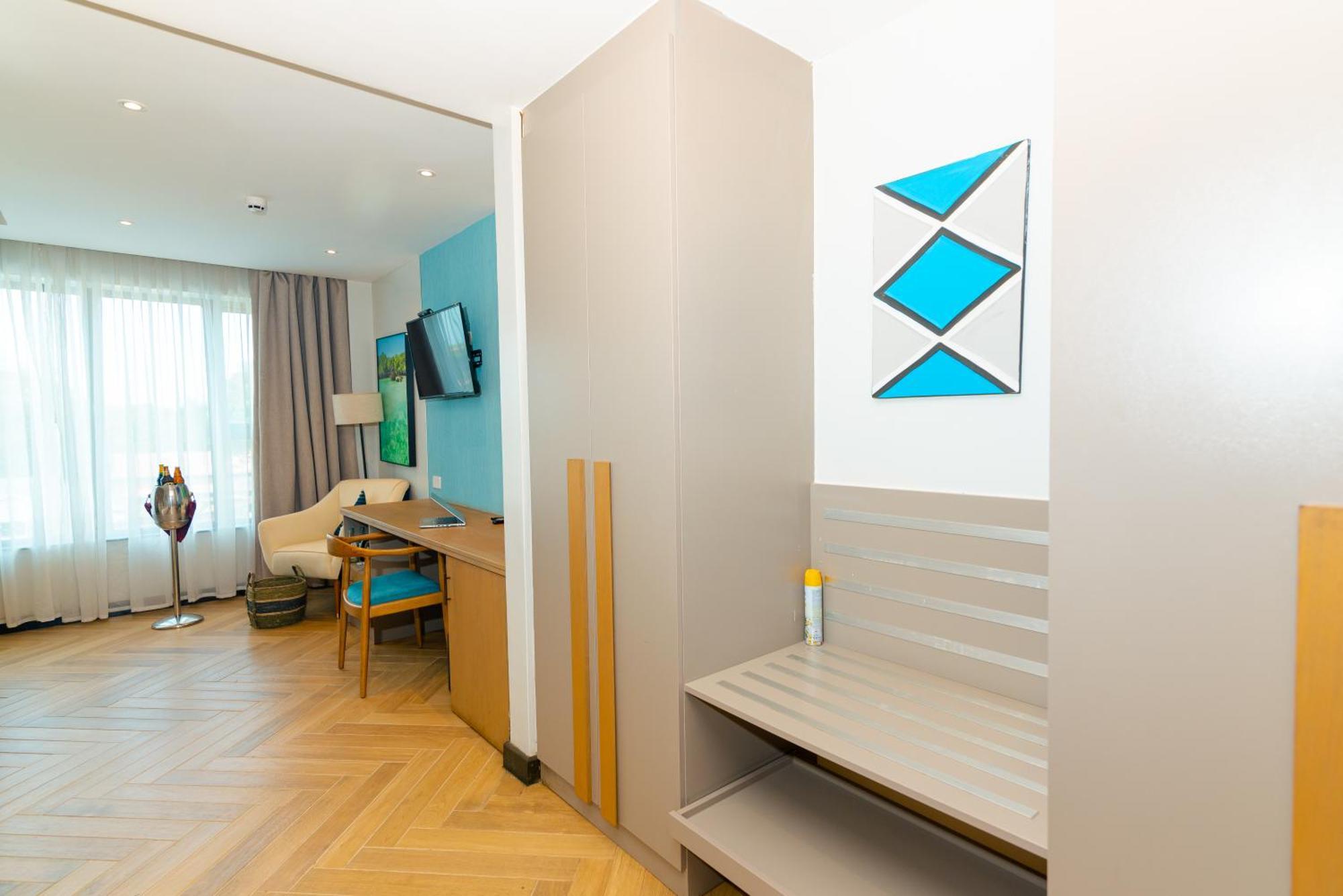Ulwazi Place By Trianum Hotel 4*