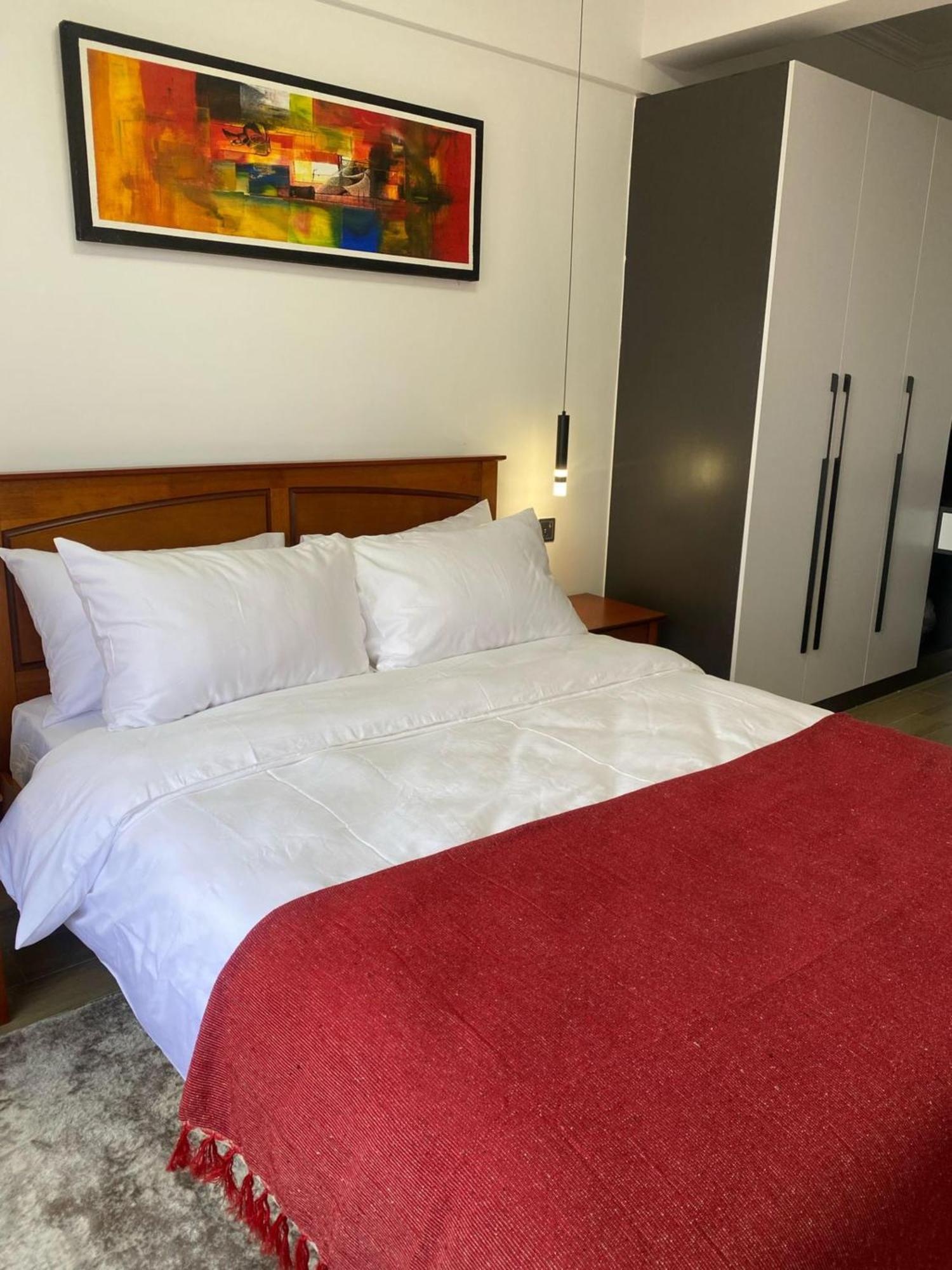 One Bedroom At Marina Bay Westlands Apartment *