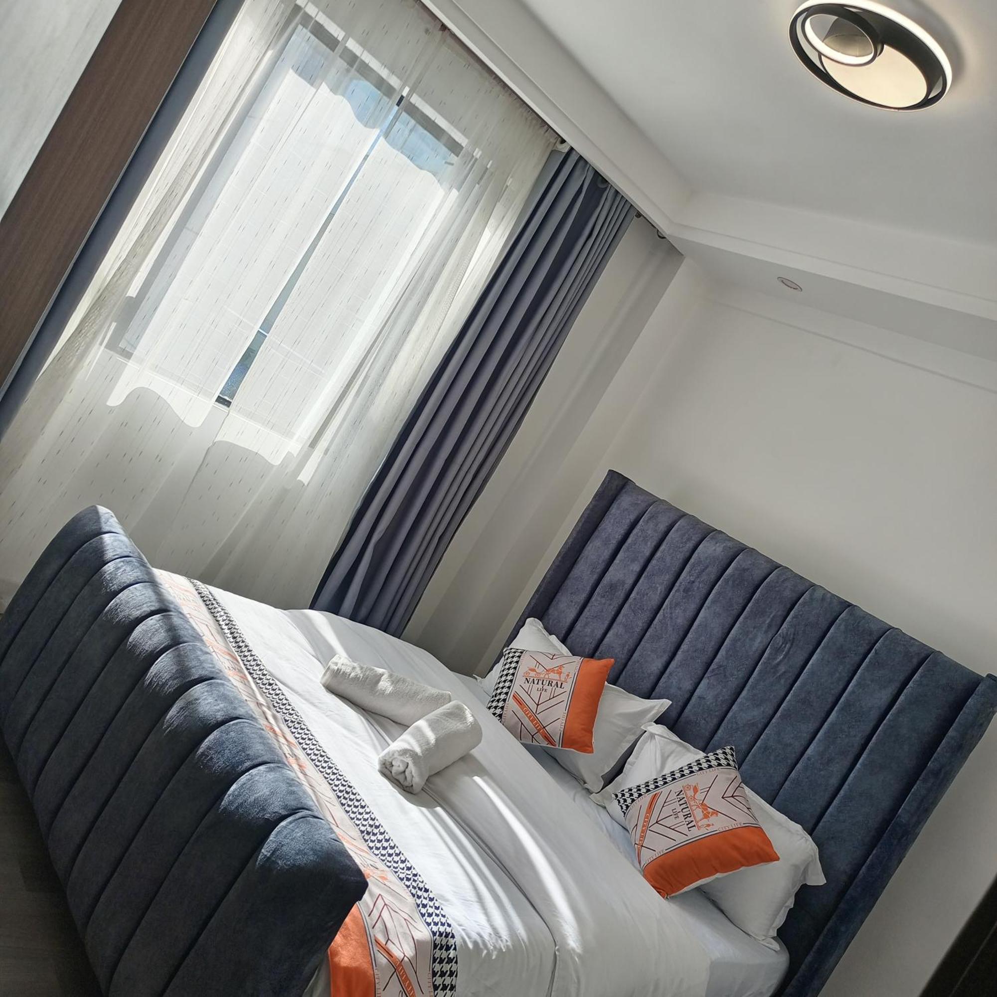 Fara-1bedroom Oasis 14th Floor Apartment *