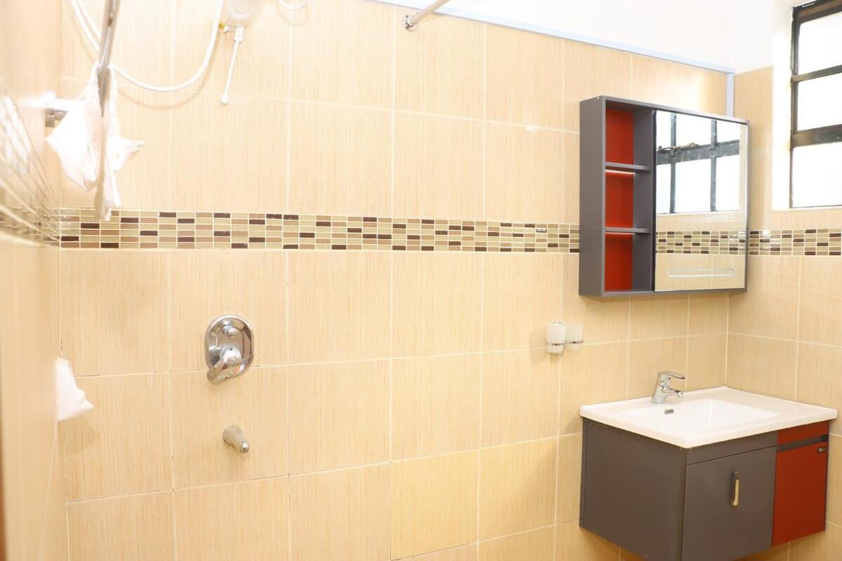 Luxurious Graceland Apartment *