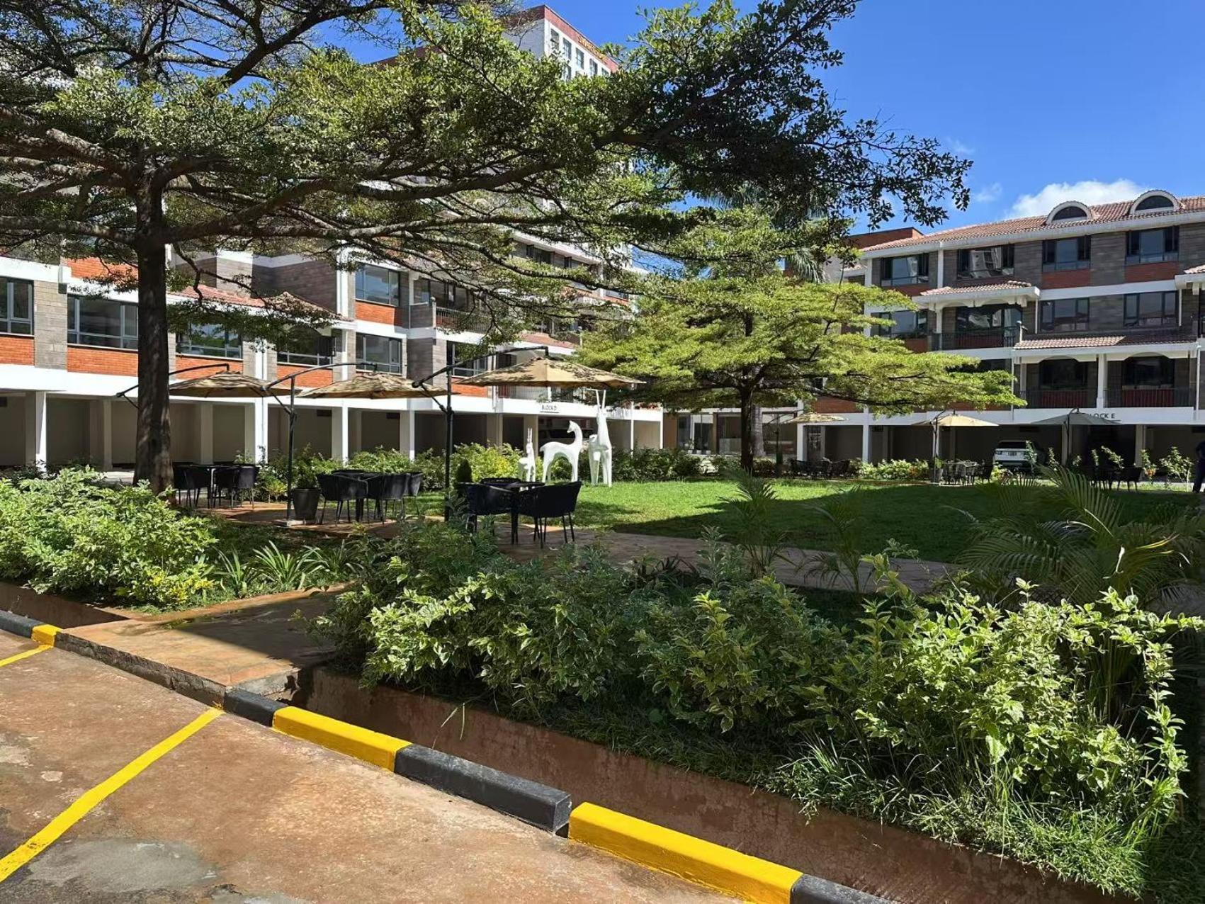 Purple Sun And Serviced Aparthotel