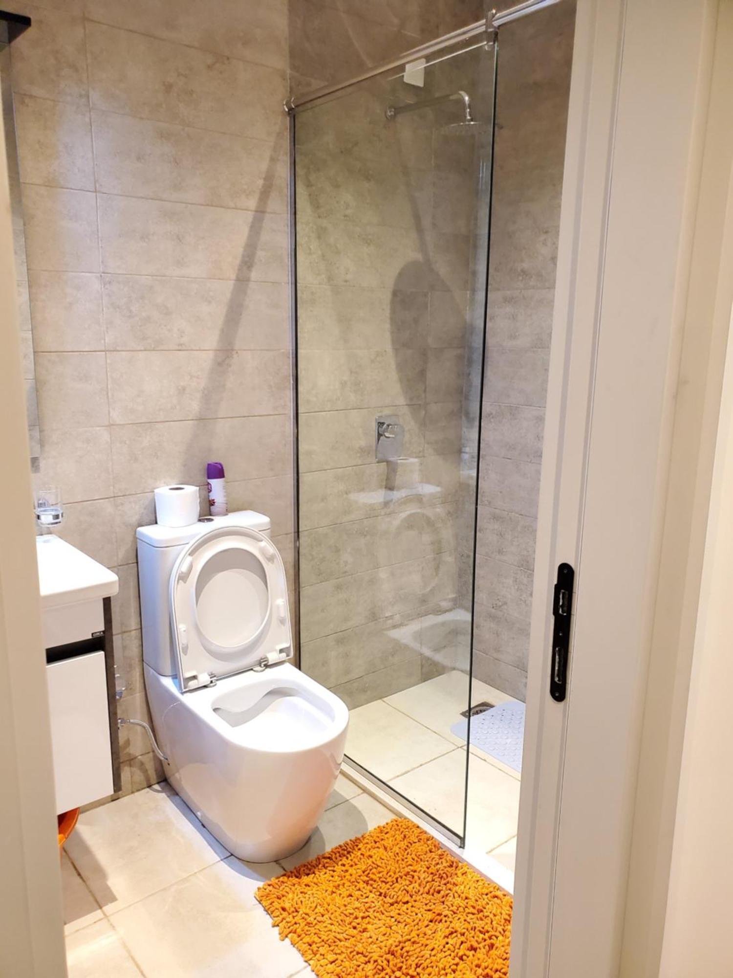 Three Bedroom Luxury Place Apartment