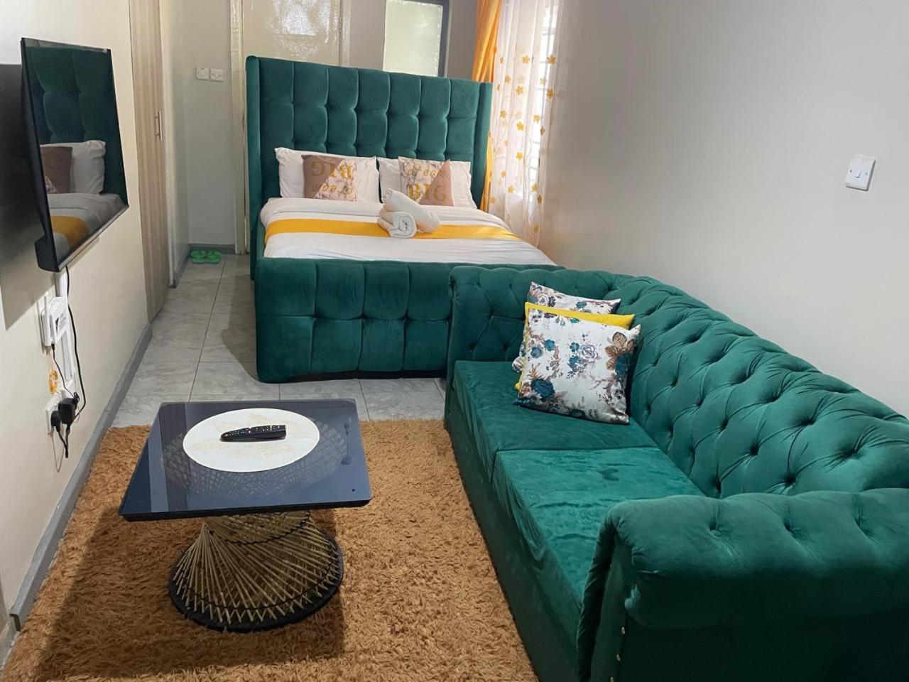 Jessy Fedha Estate Bed & Breakfast Nairobi