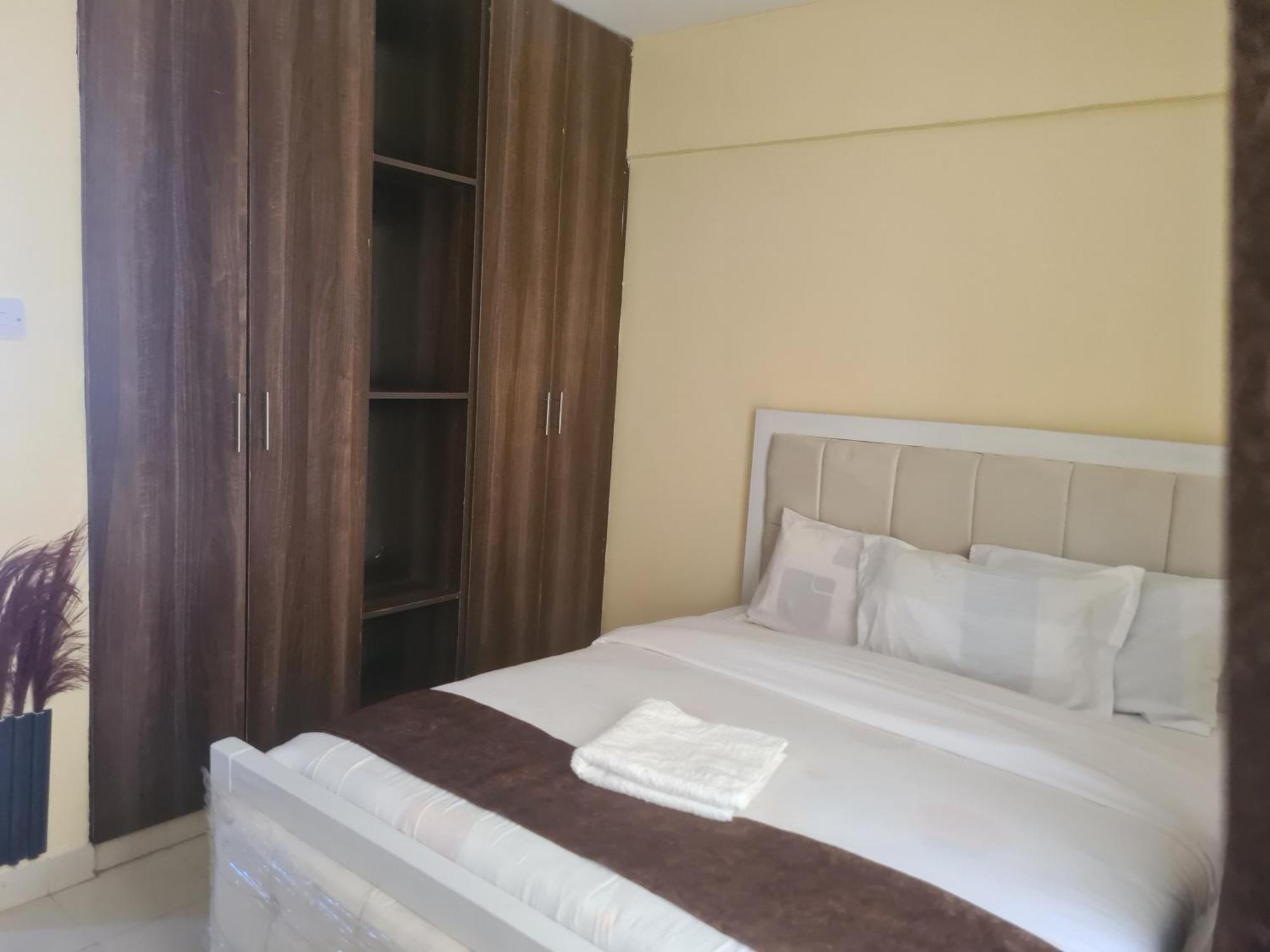 Apartment Riziki Comforts *