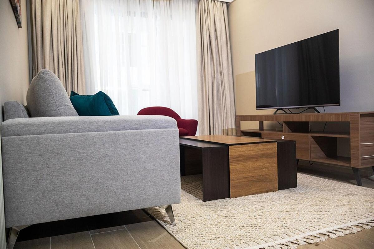 Cozy & Luxury Lavington,