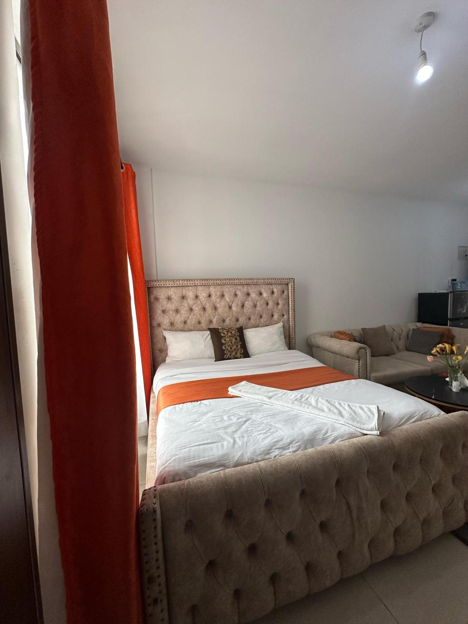 Modern Near Junction Mall Wi-fi, Smart Tv, Free Parking Apartamento Nairobi
