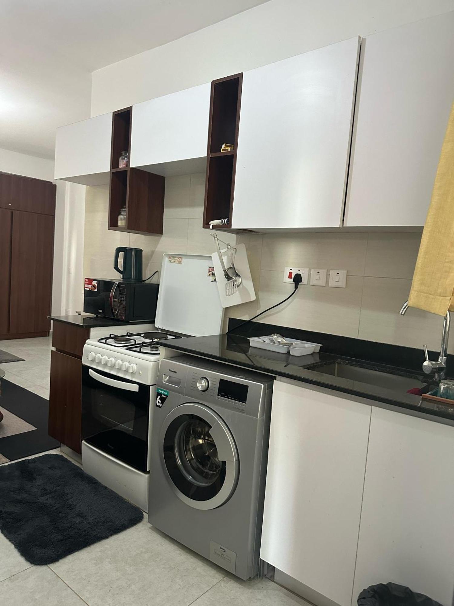 Modern Near Junction Mall Wi-fi, Smart Tv, Free Parking *