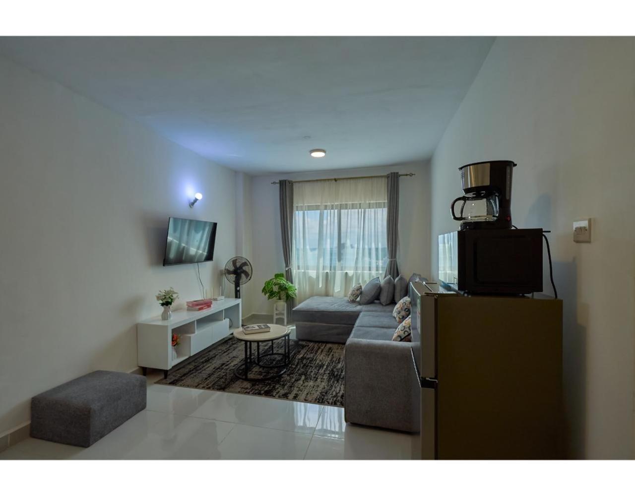 Luxore * Nairobi