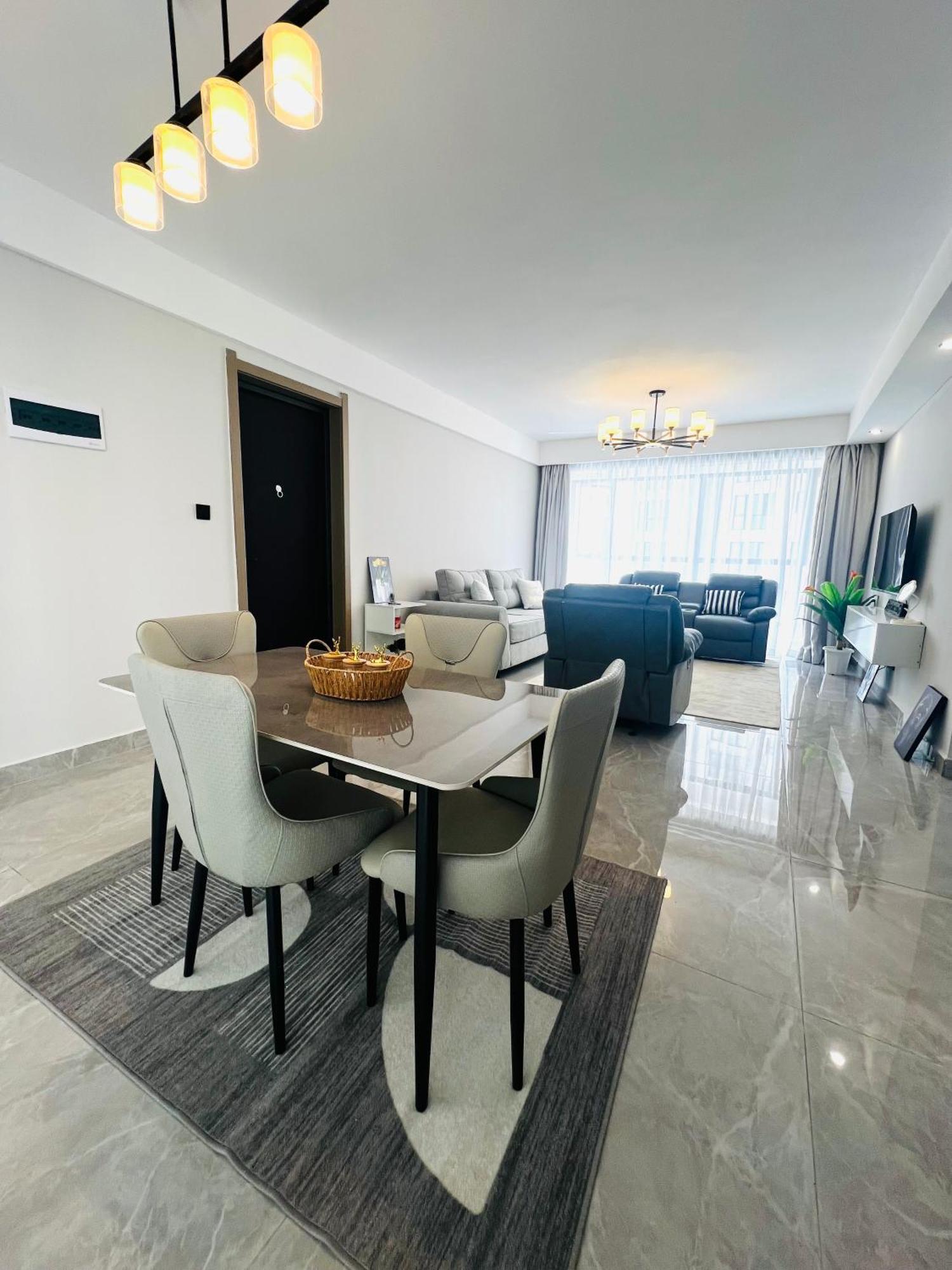 Emerald Suites-ke Apartment *