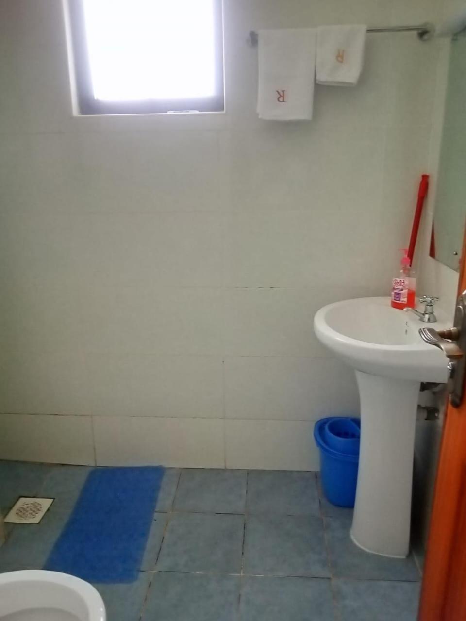 Luxore Apartments, Syokimau Rozina * Nairobi