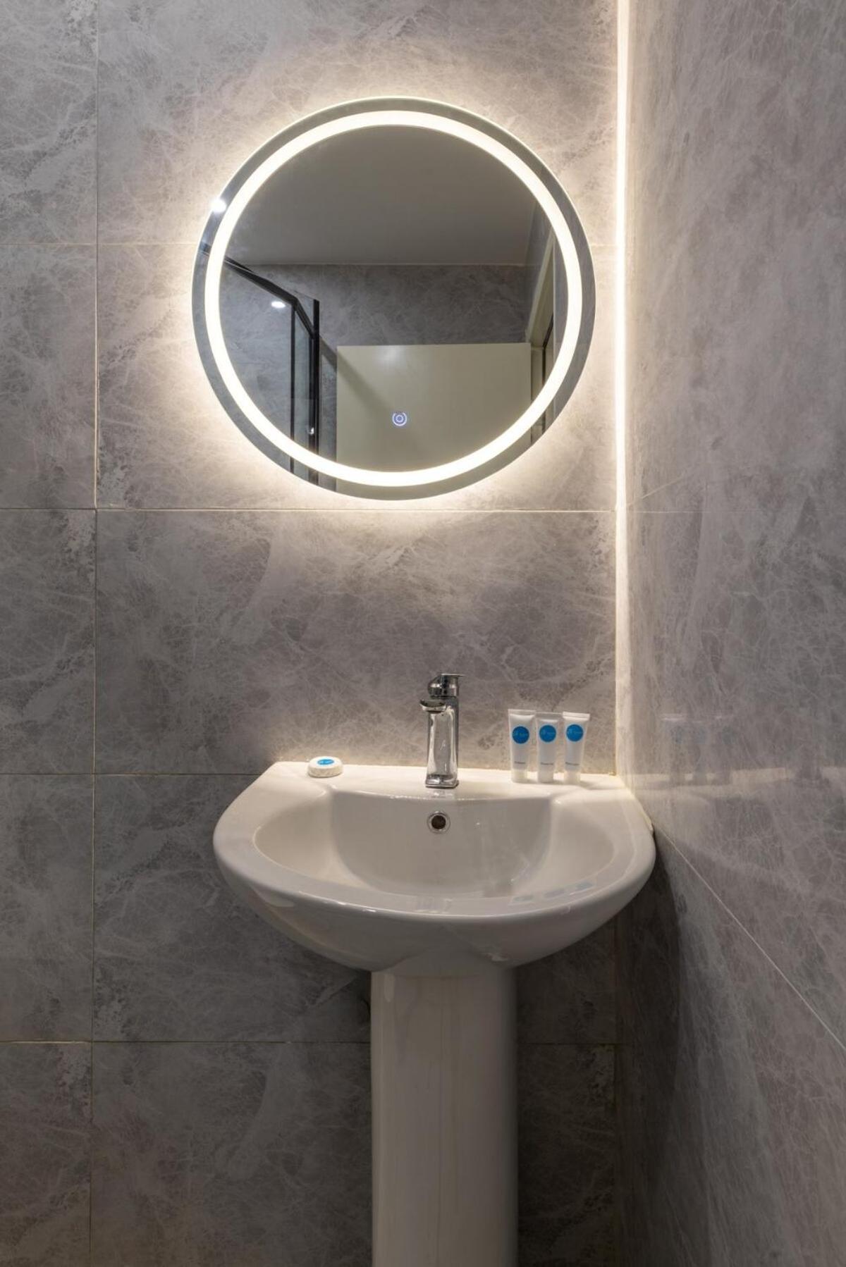 Apartamento Sunlit Sanctuary Alba By Yourhostnairobi