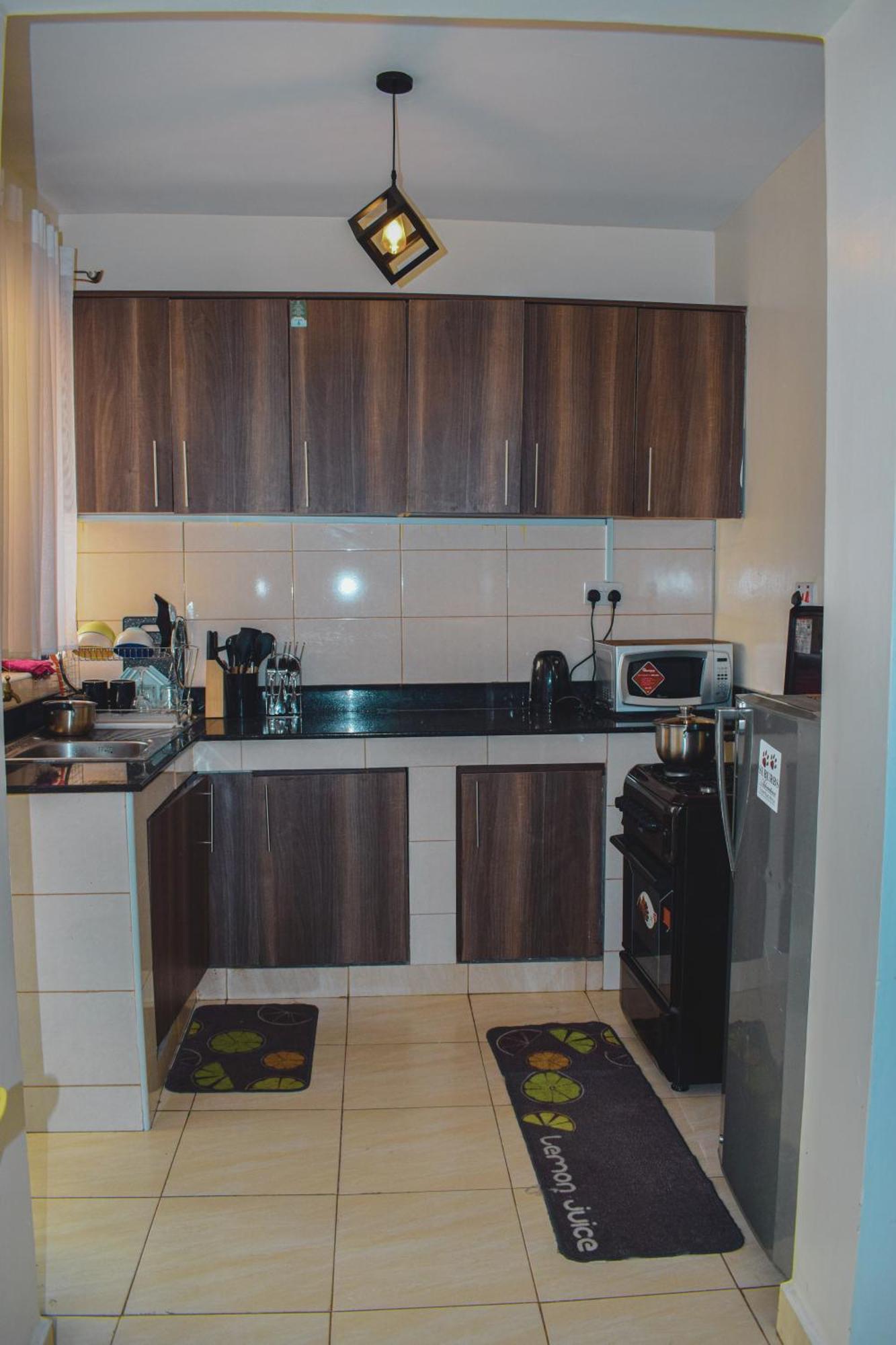 Bri Luxurious * Nairobi