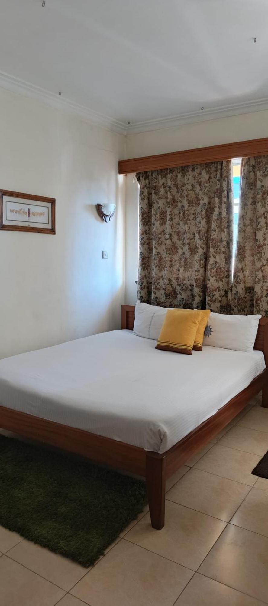 Kenya Comfort Hotel 2*