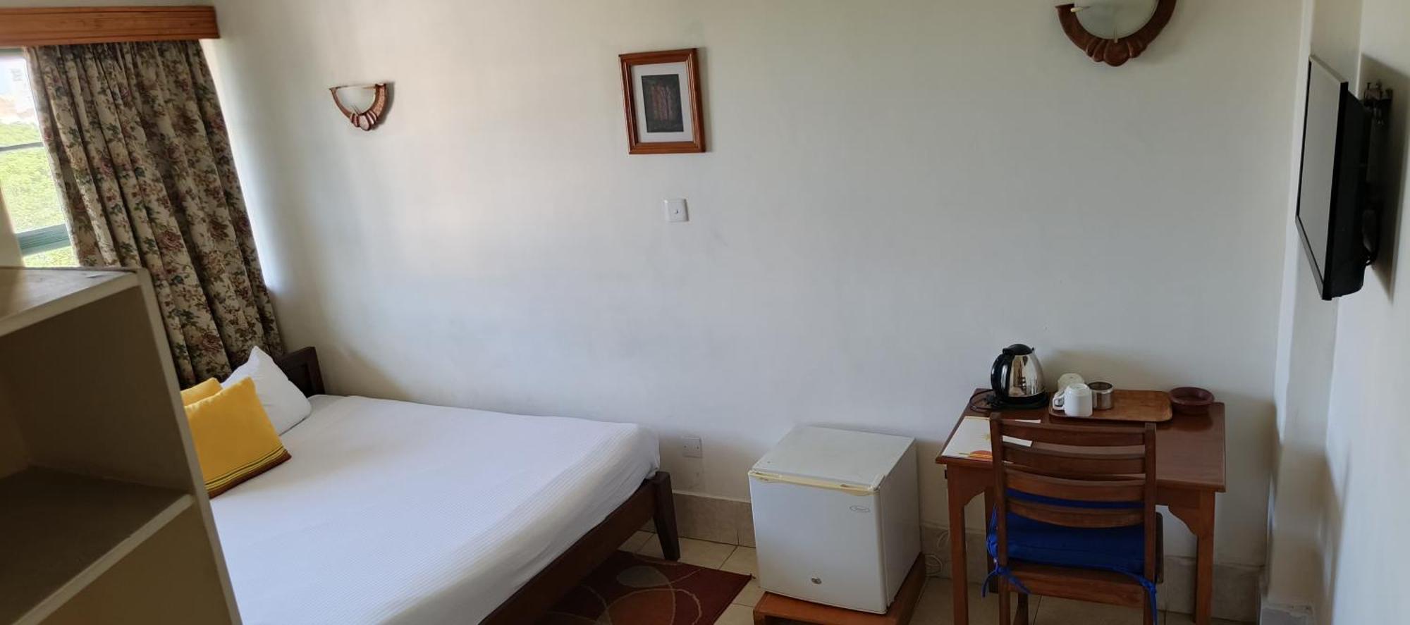 Kenya Comfort 2*
