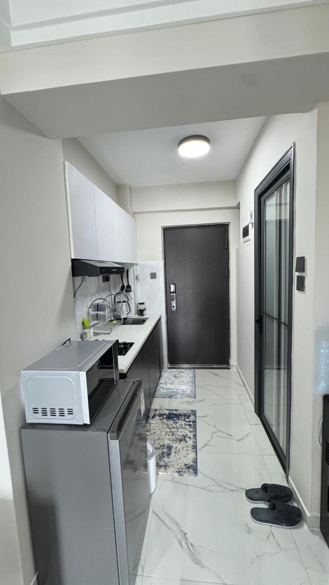 Modern 1br In Kilimani Wifi,netflix,free Parking,near Yaya Center Apartment Nairobi