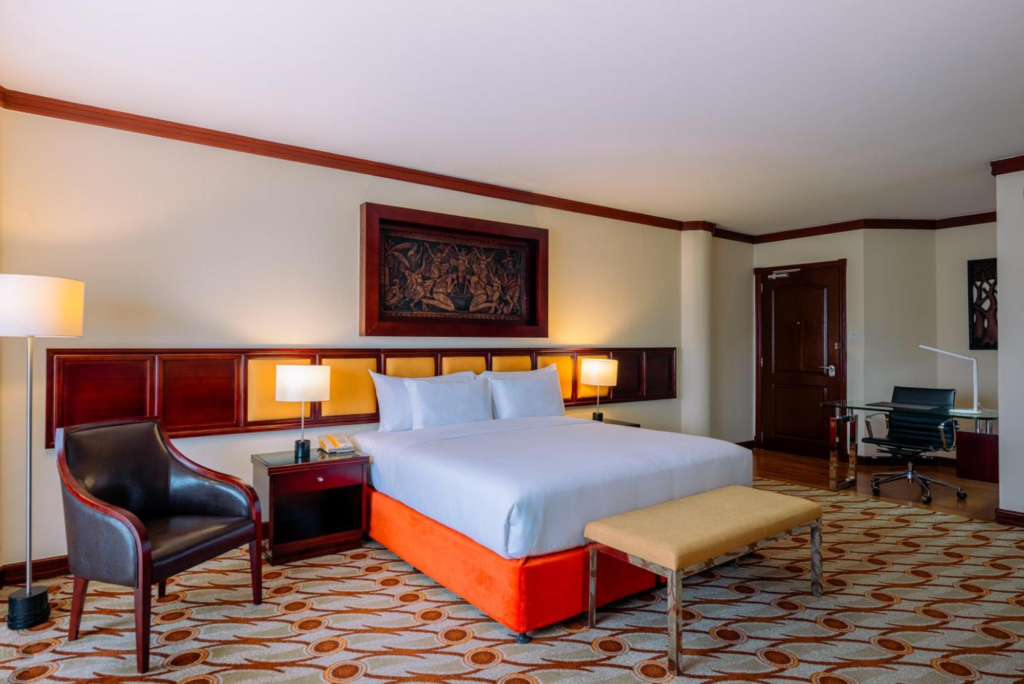 Moevenpick & Residences 5*