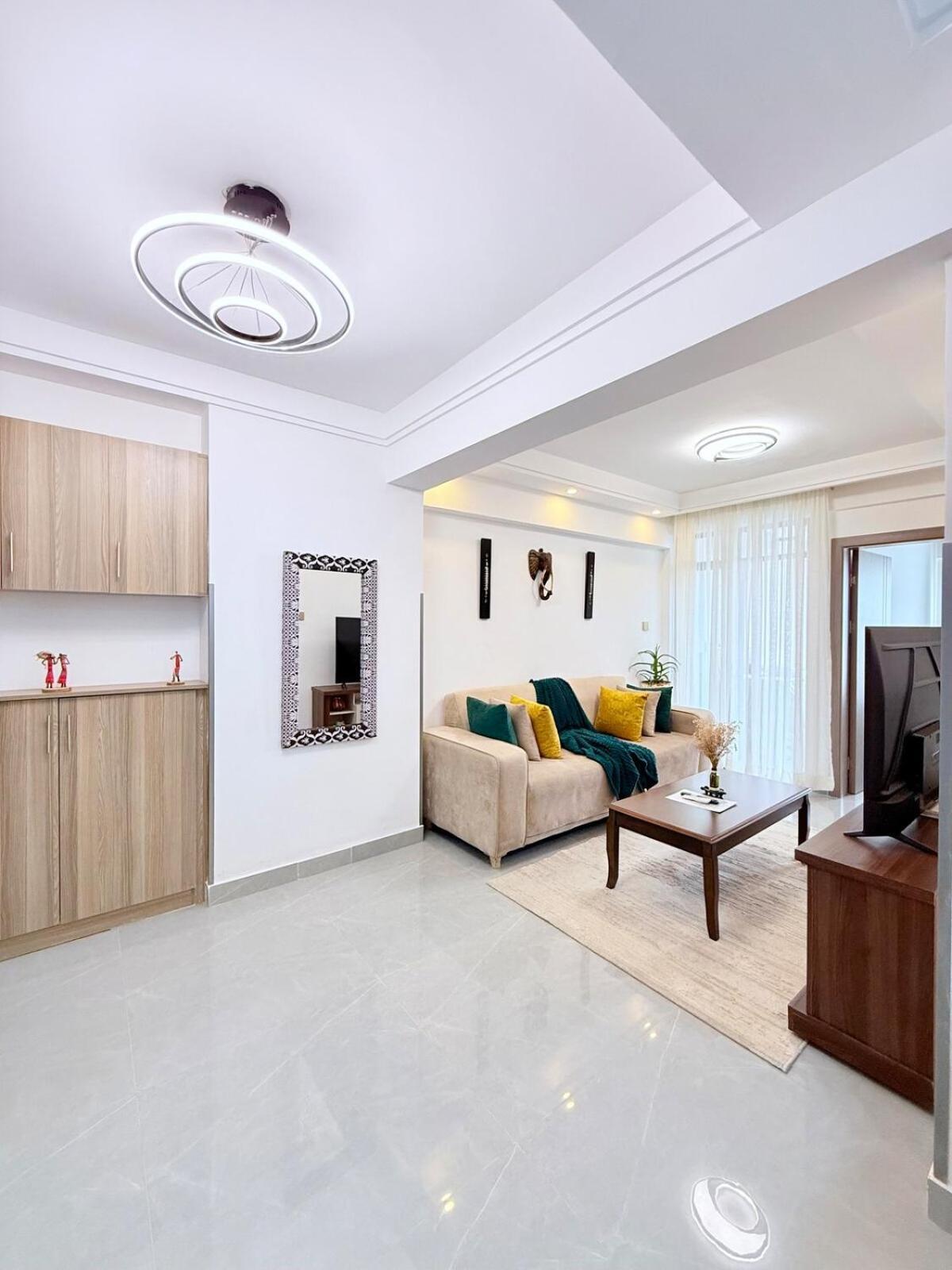 Pure Urban Bliss With Views Apartment *
