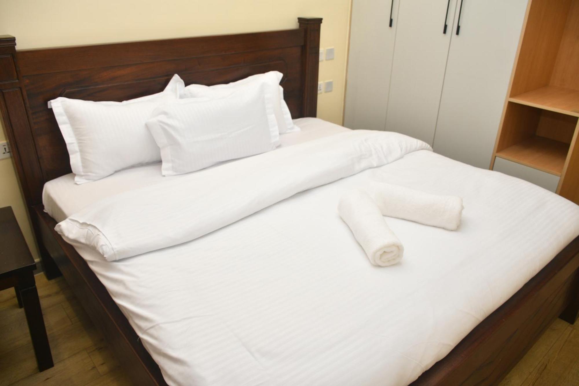 Apartment Luxury Two Bedroom Fully Furnished Kileleshwa *