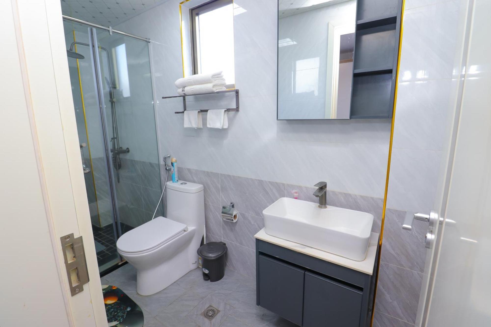 2 Bedroom Skyview Retreat At Goldpark Homes By Lulu Homes * Nairobi