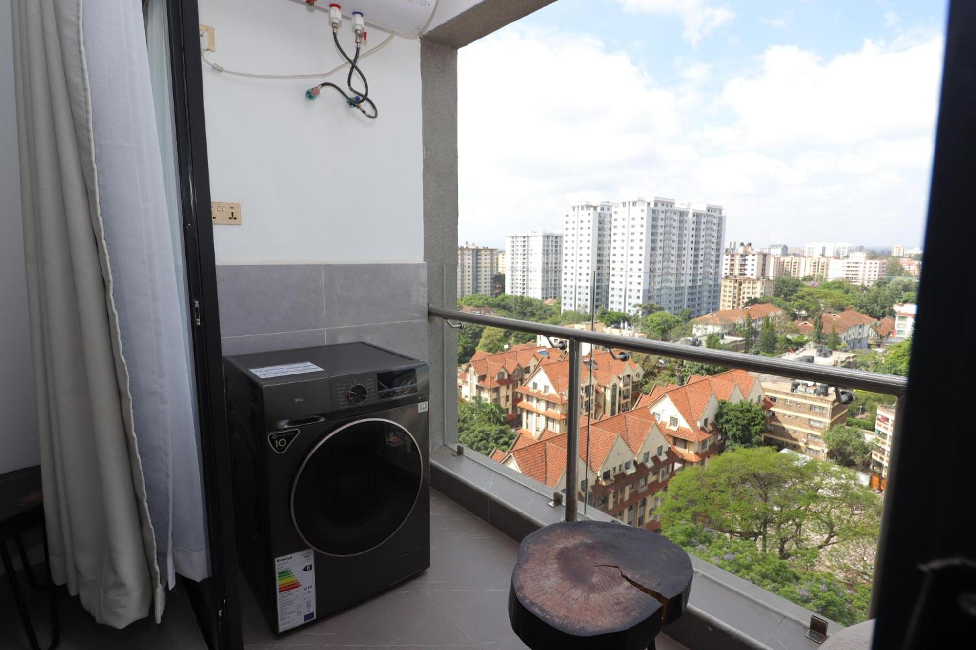 Apartment Stylish 1br In Kilimani With Views From The 15th Floor Nairobi