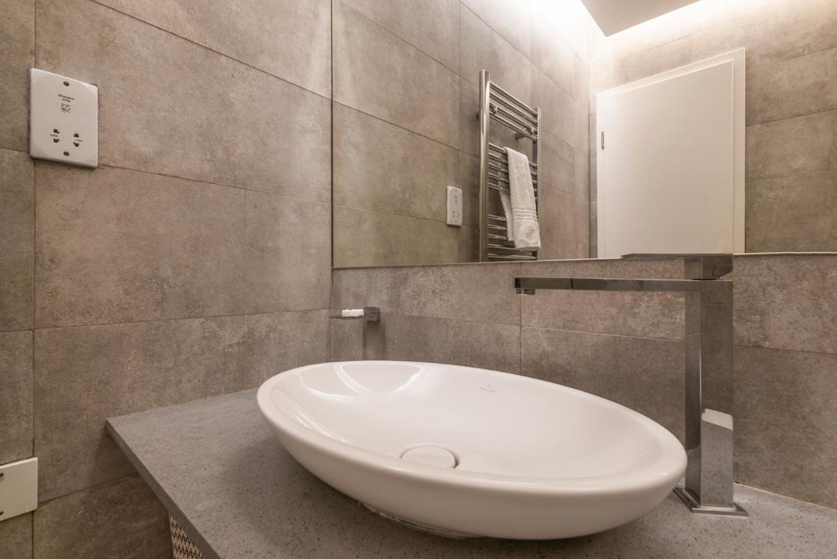 Calm And Collected By Yourhost Le Mac Westlands * Nairobi