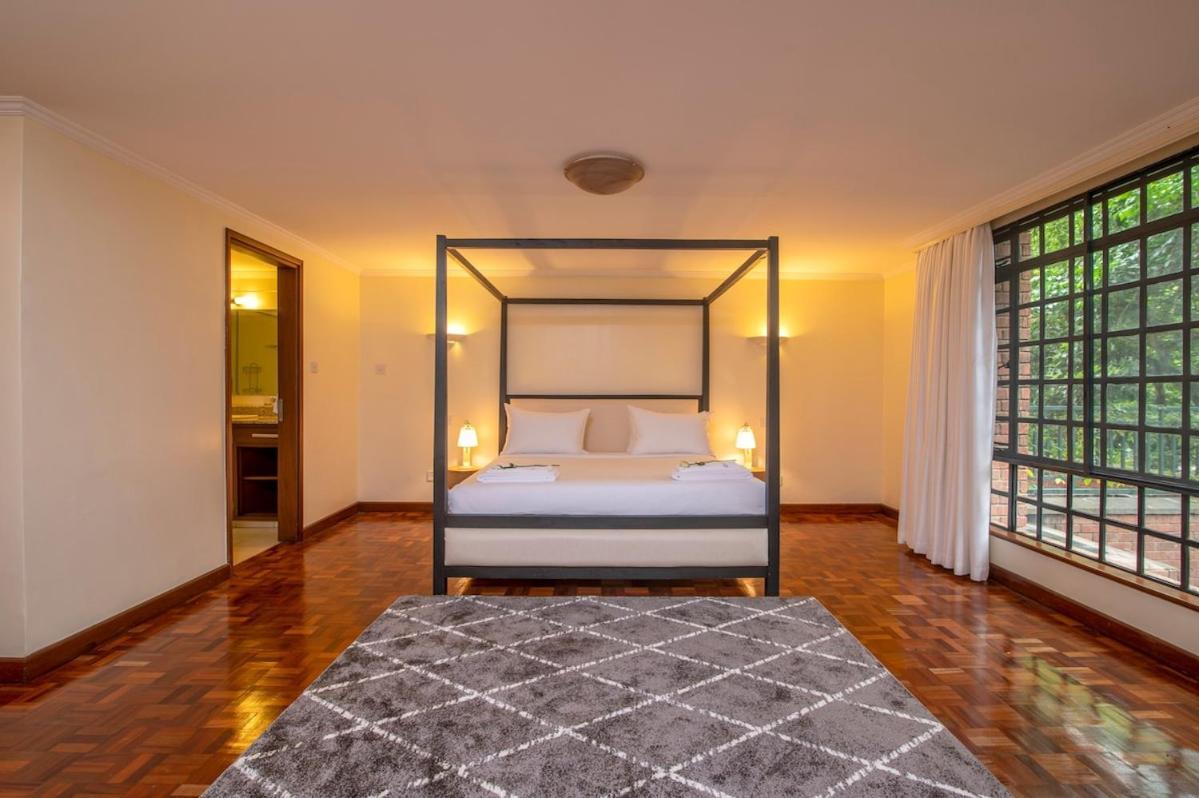 Apartment Riverside Park Hidden Oasis, 3 Bedroom, By Yourhost,
