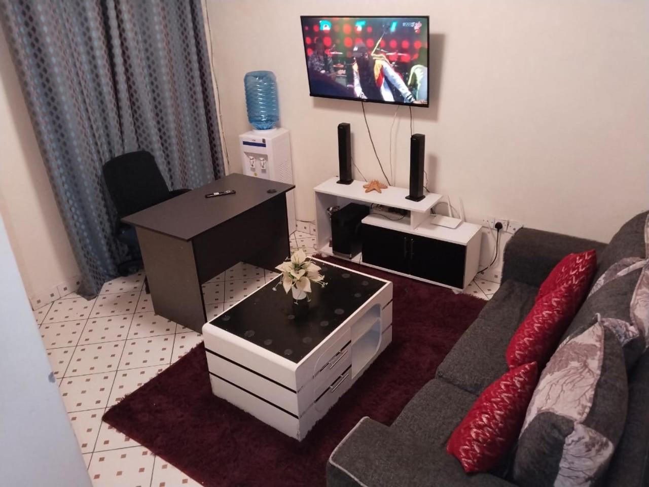 Conzy Nairobi