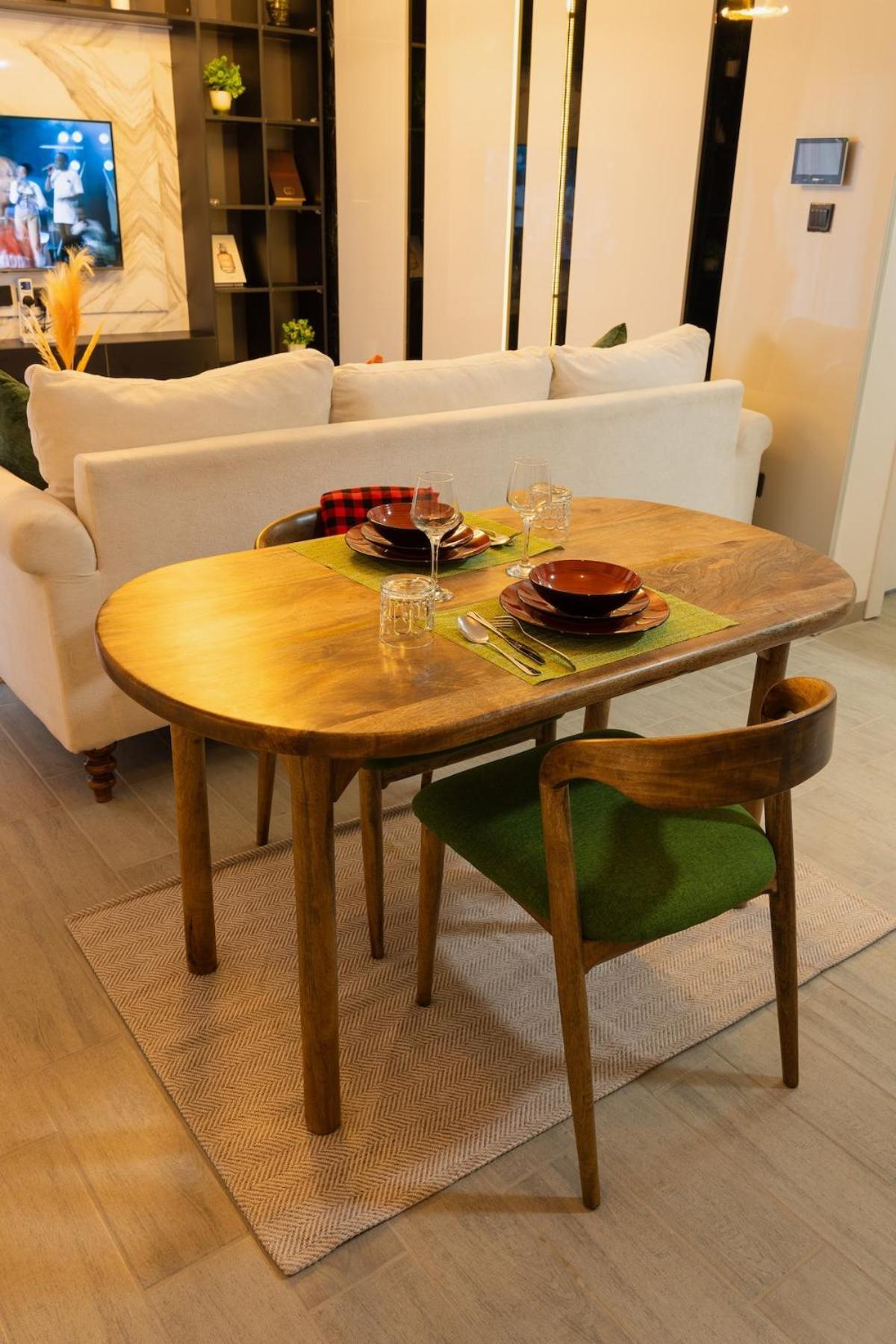 Elegant And Cozy 1br In Lavington
