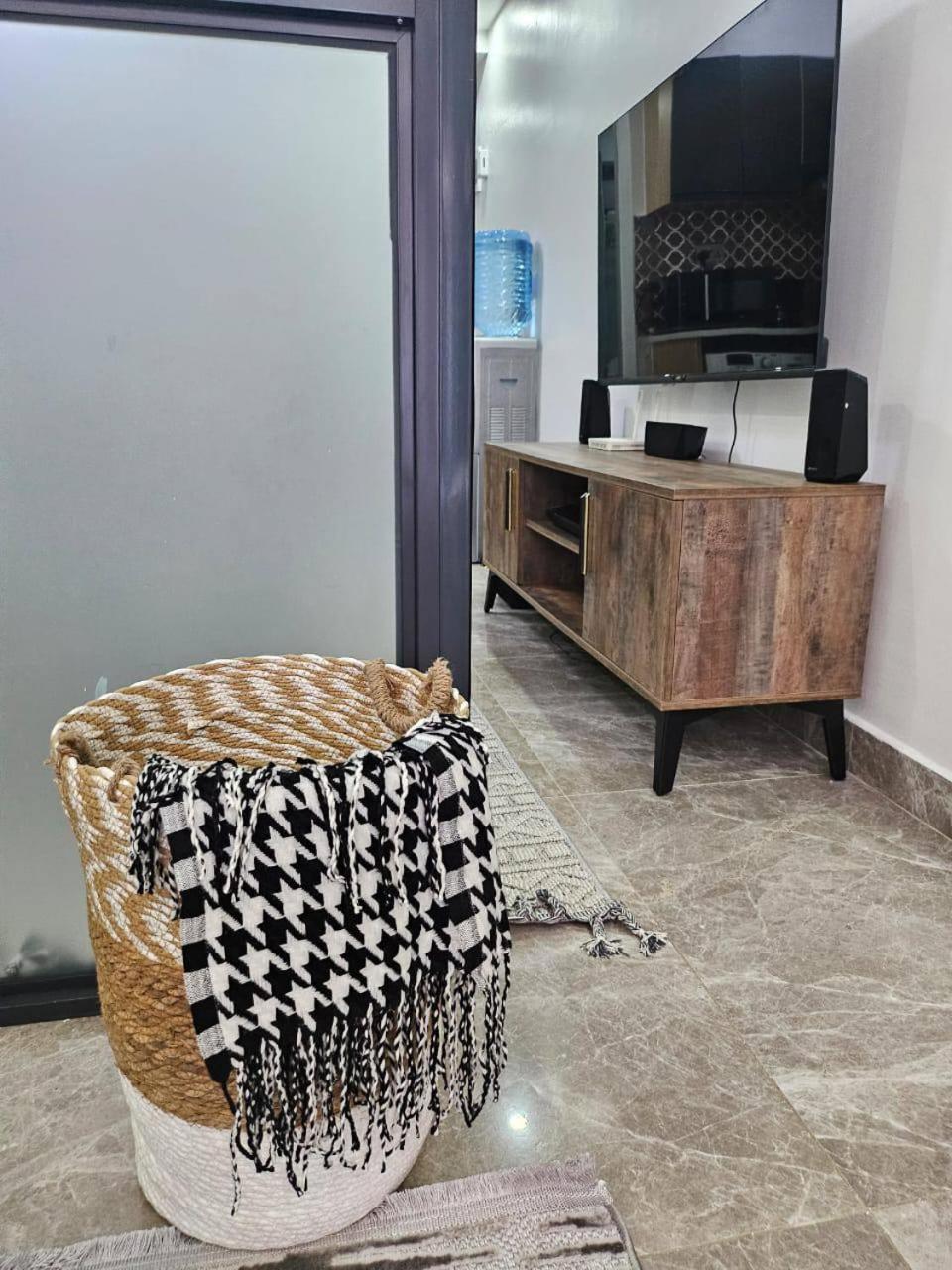 Apartment Shayanna Homes *