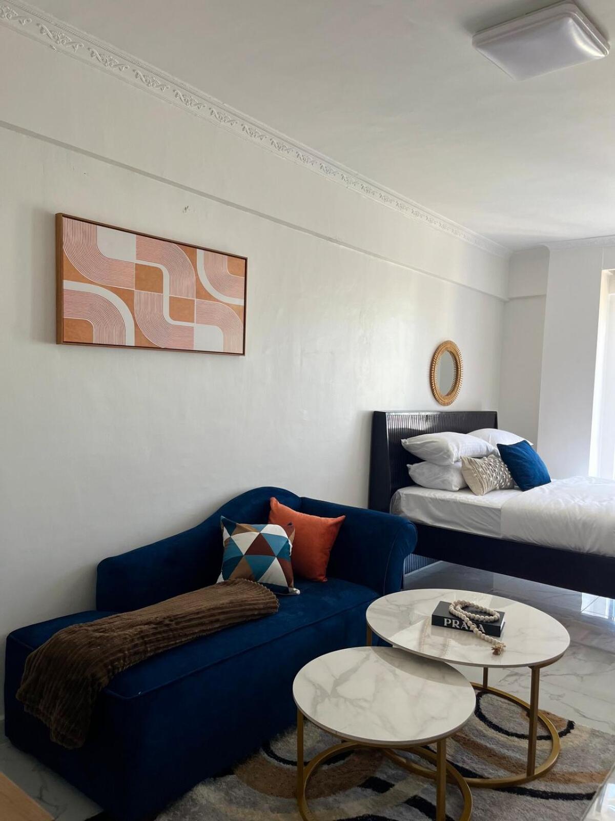 Airy With Views In The Heart Of