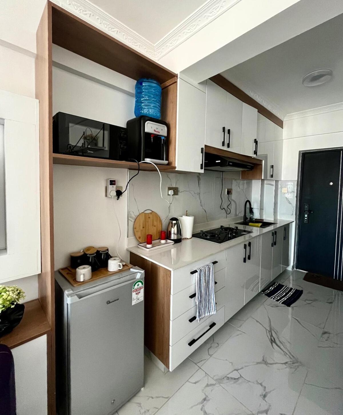 Airy With Views In The Heart Of