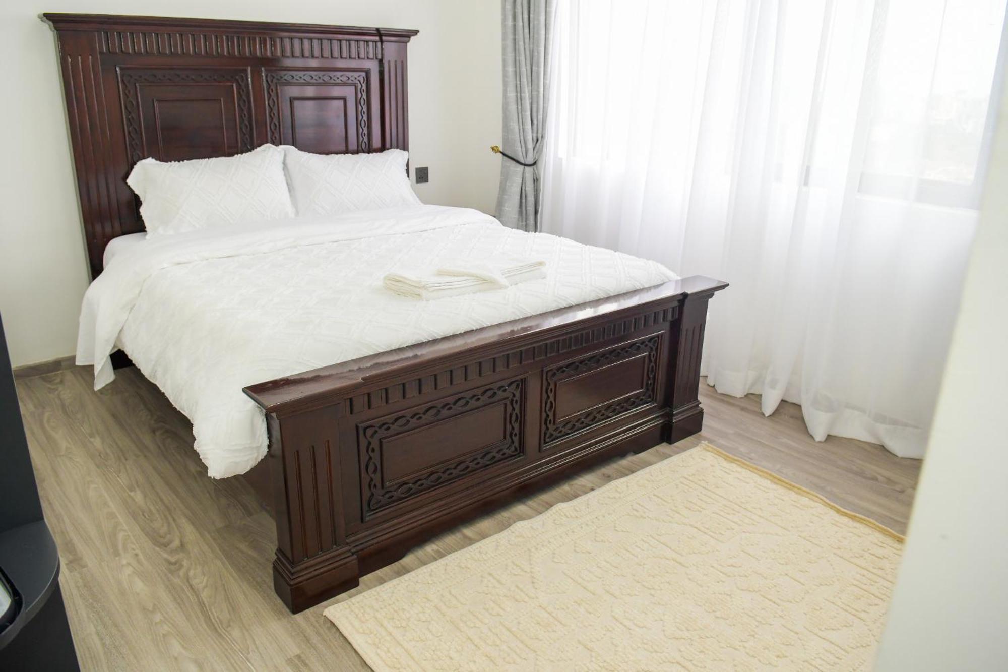 Apartamento Comfort Three Bedroom With Servant Quarter, Gym ,children Play Area ,rooftop Football Pitch, Coffee House, Restaurants, Garden And Amazing Scenic Views In Kileleshwa Nairobi