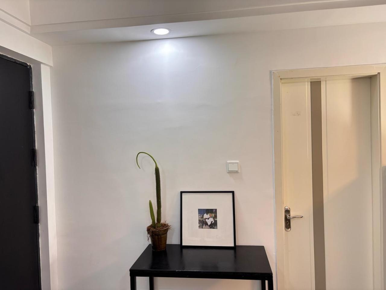 Sunset Views With Gym & Work Desk In Kilimani Apartment Nairobi