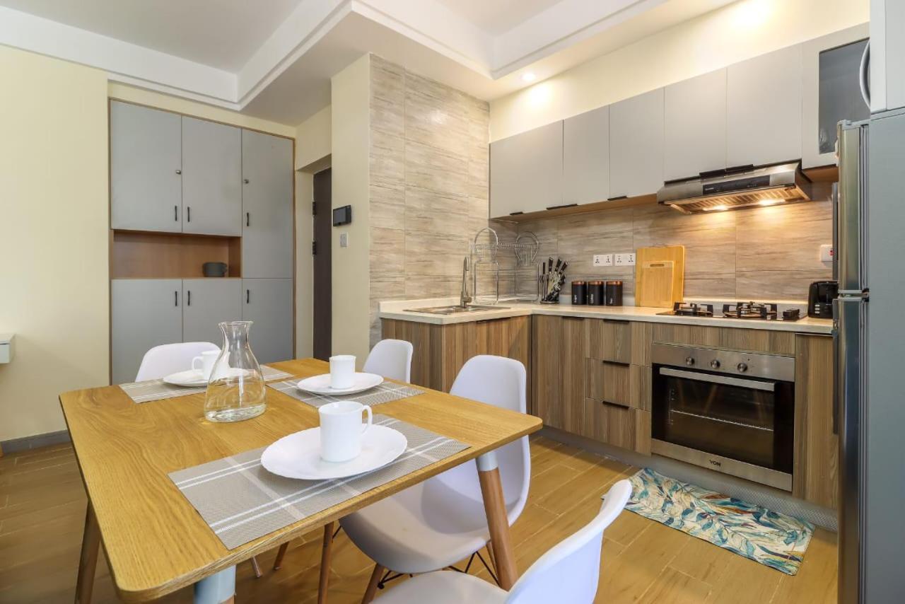 Luxurious Two Bedroom With Well Equipped Gym,heated Swimming Pool, Ample Parking Space And A Relaxing Rooftop With Amazing Views Nairobi