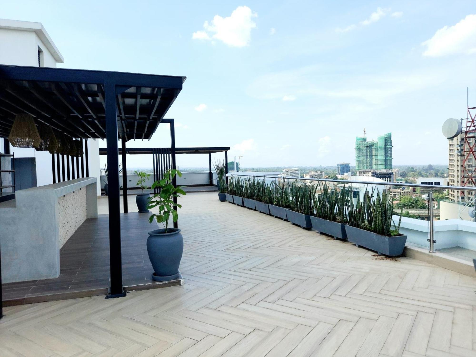 With Rooftop Pool And Gym In Westlands Apartamento