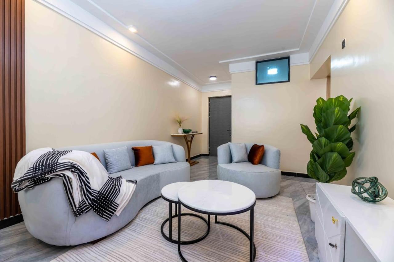 Elegant Classy With Amazing Views, Swimming Pool ,ample Parking Space, Gym And Rooftop Chill Spot * Nairobi