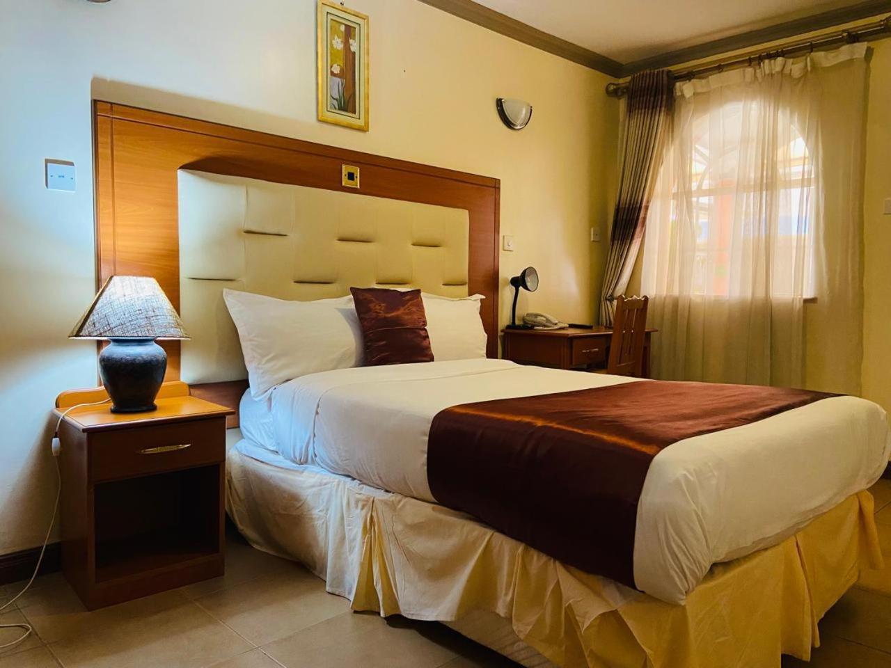 Leone Boutique Hotel