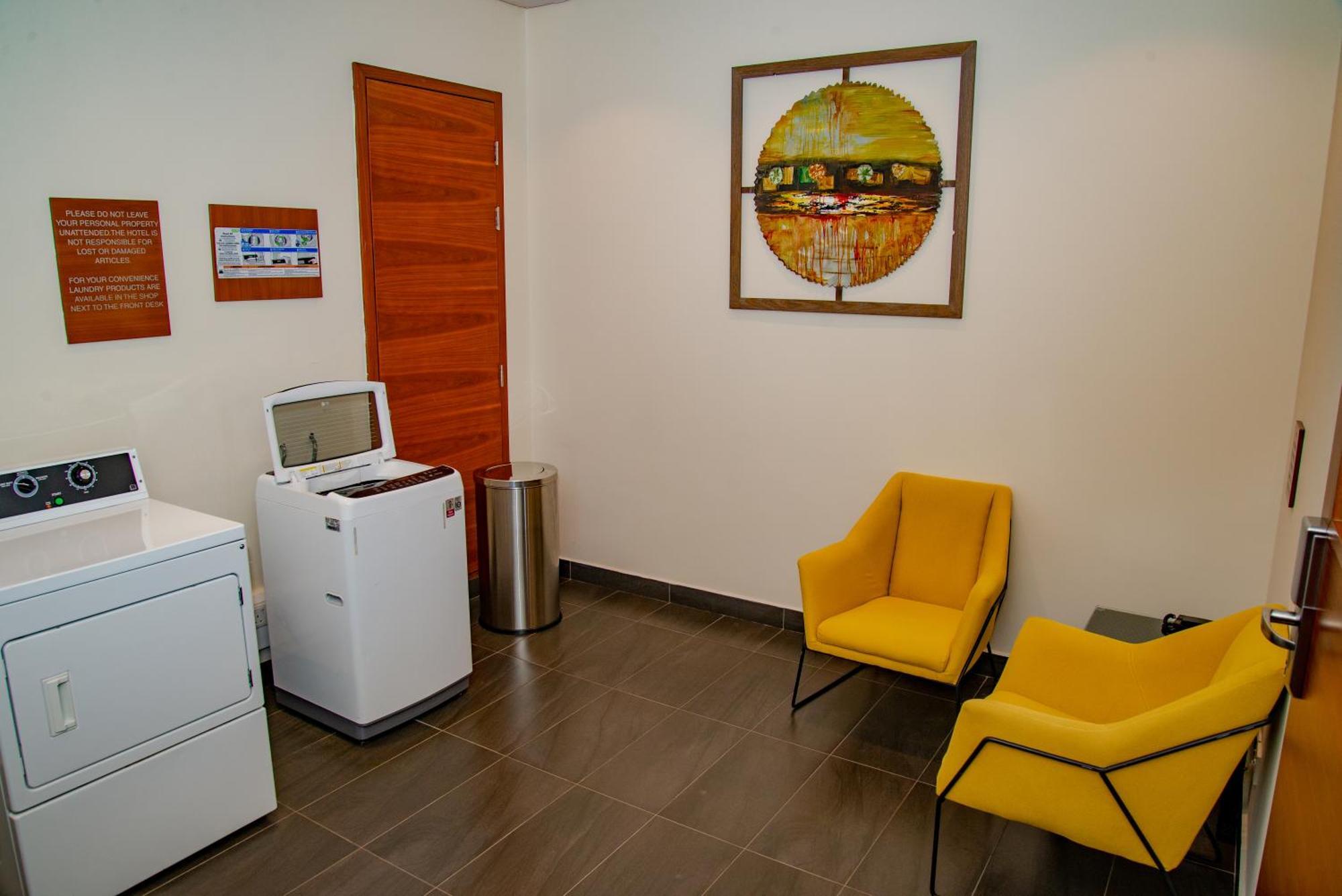 Hilton Garden Airport Hotel 4*