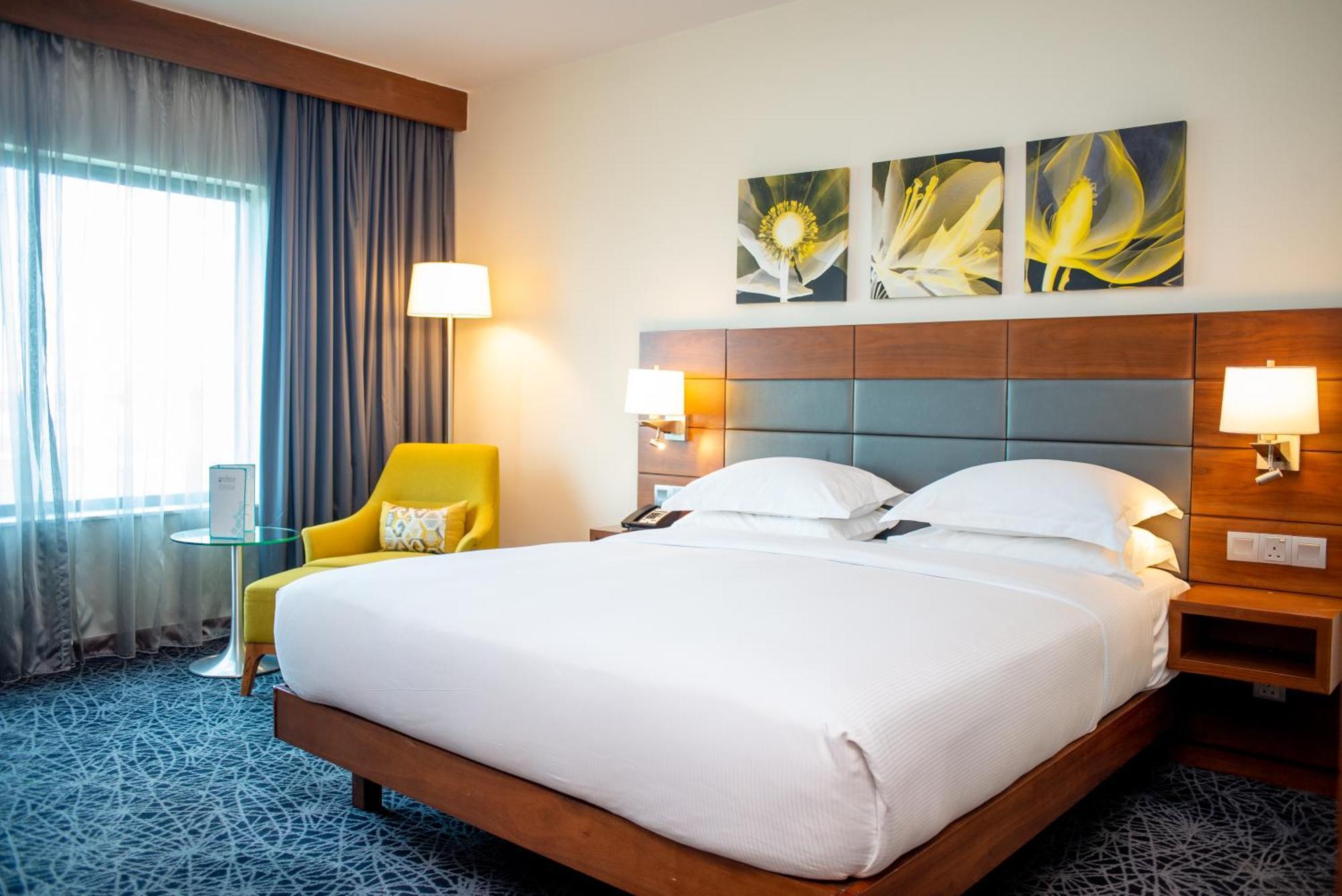 Hotel Hilton Garden Airport