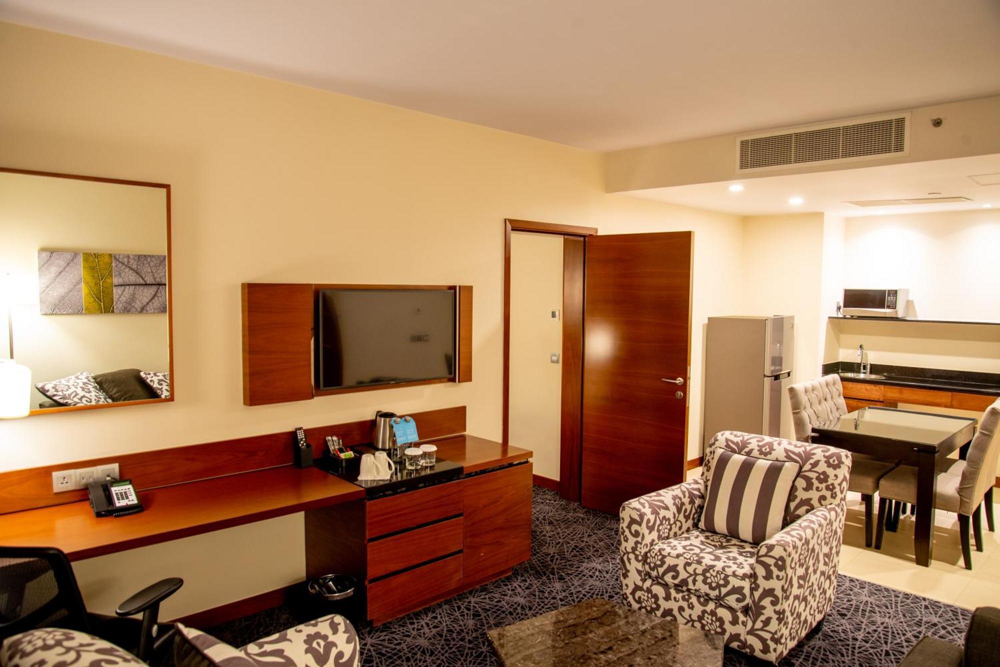 Hilton Garden Airport 4* Nairobi