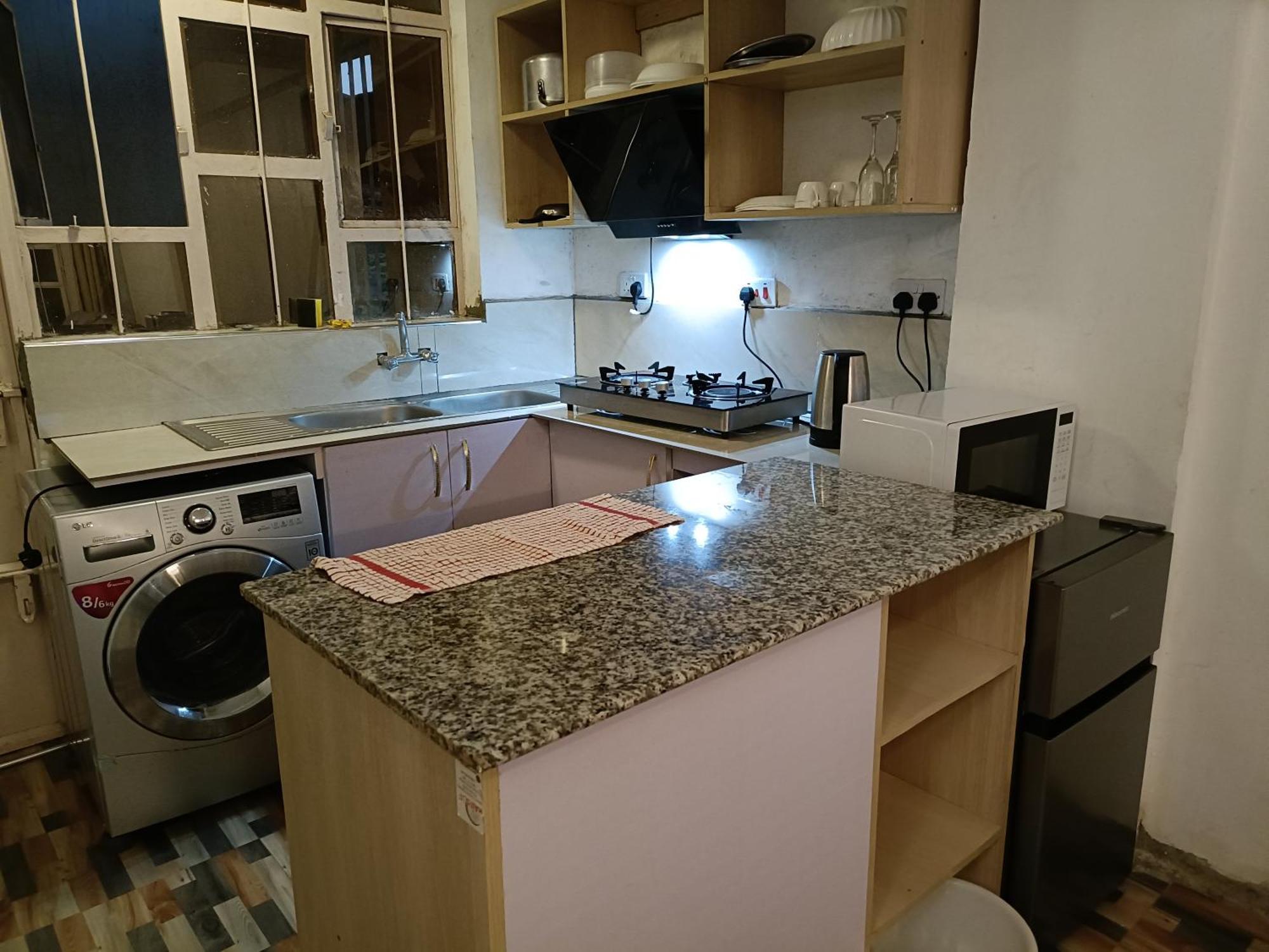 Redhill Cliff Complex Apartment *