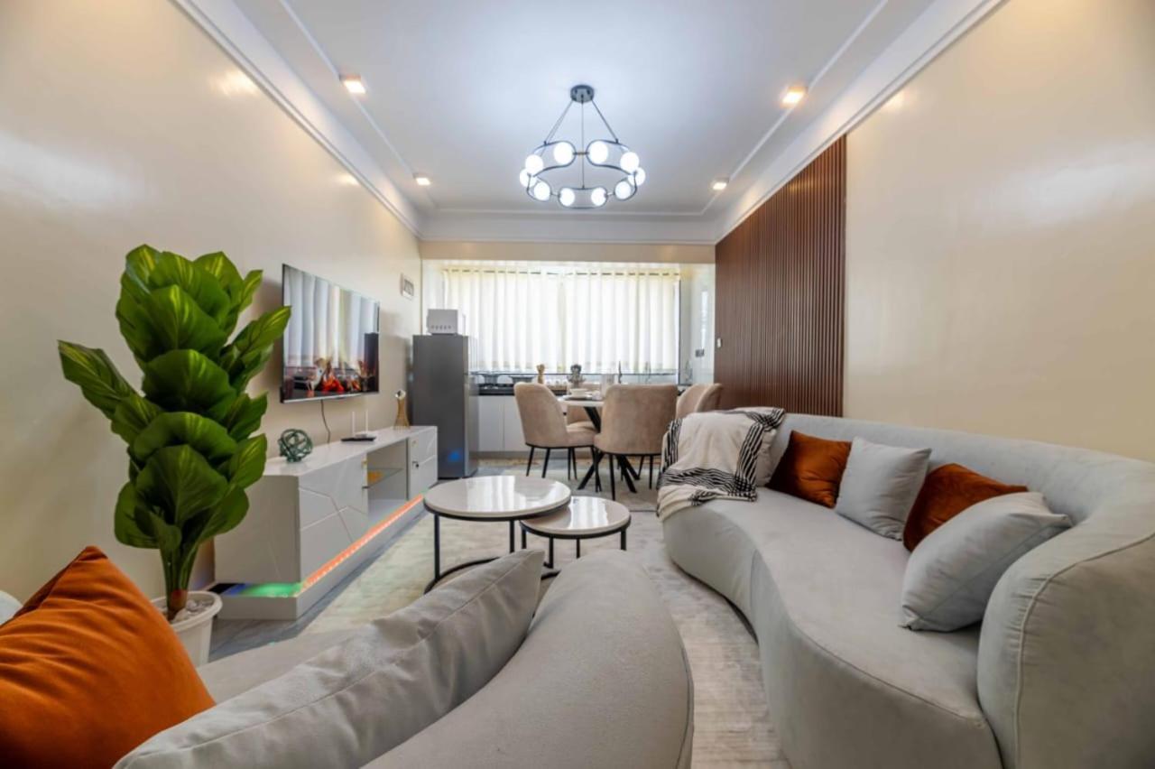 Classy Executive One Bedroom Which Offers Luxury And Comfort Which Features Of Luxurious Amenities In Kilimani * Nairobi