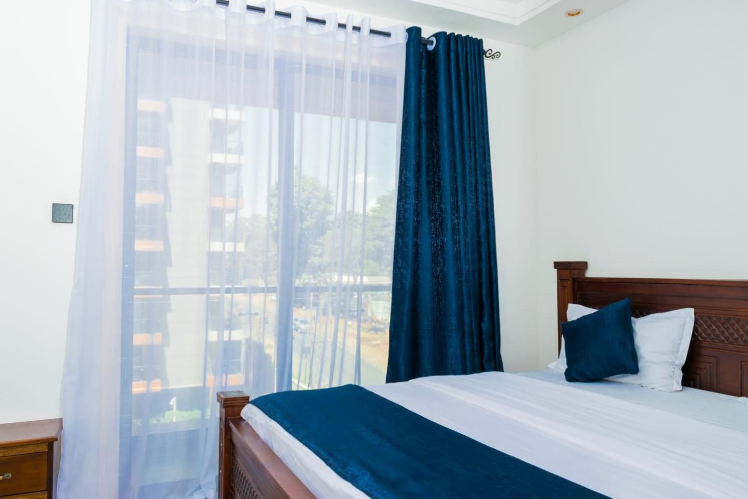 Supreme Living With Amazing Views ,swimming Pool, Fully Equipped Gym, Ample Parking Space And Proximity To Major Shopping Malls In Lavington Apartment *