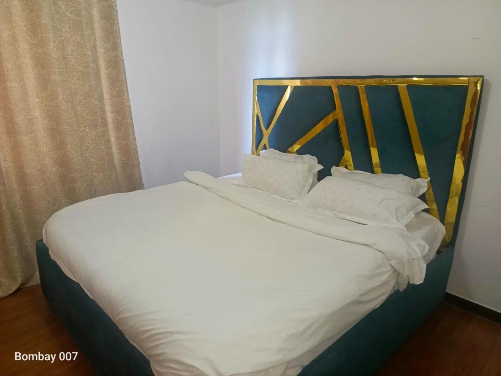 Fabulous Homes In Kilimani With Amazing Breathtaking, Swimming Pool, Ample Parkin, Children Playground And Amazing Scenic Views Apartamento *