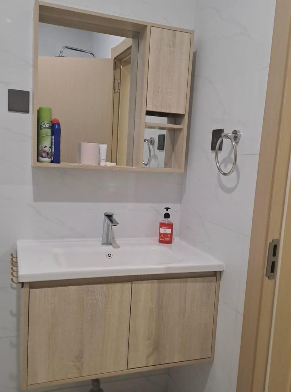 Cyrihomes * Nairobi