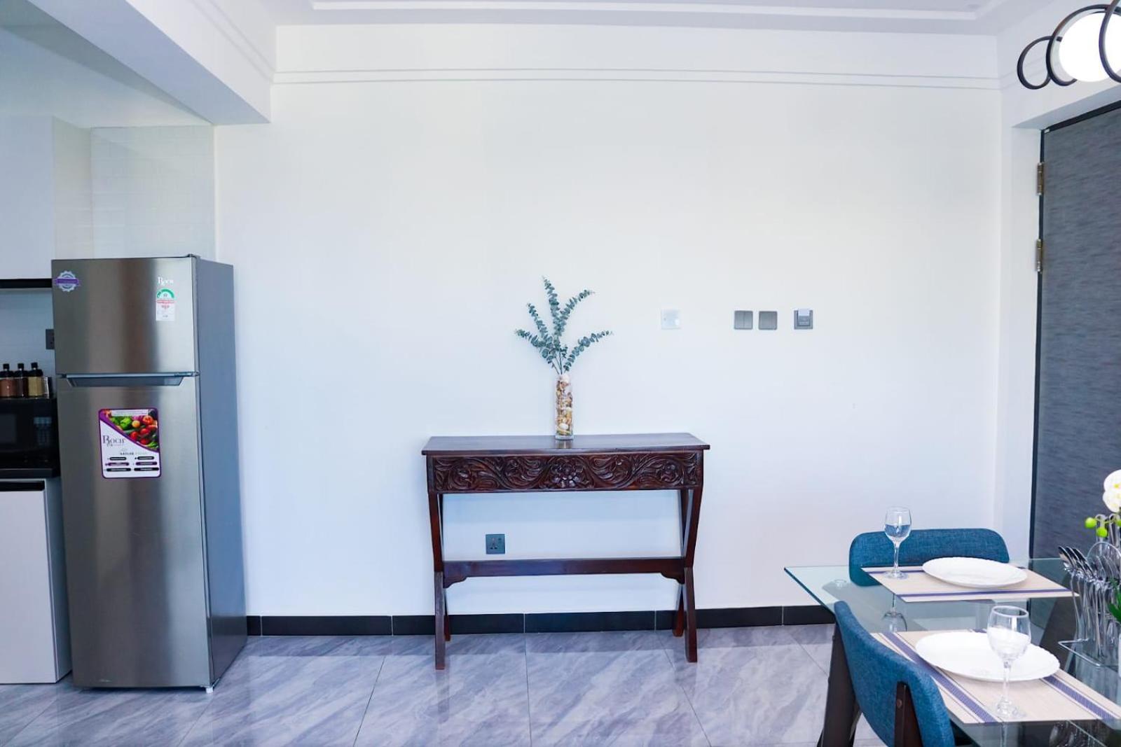 The Beautifully Furnished In Kilimani Near Yaya Center ,close Proximity To Major Shopping Malls ,restaurants With Luxurious Modern Facilities