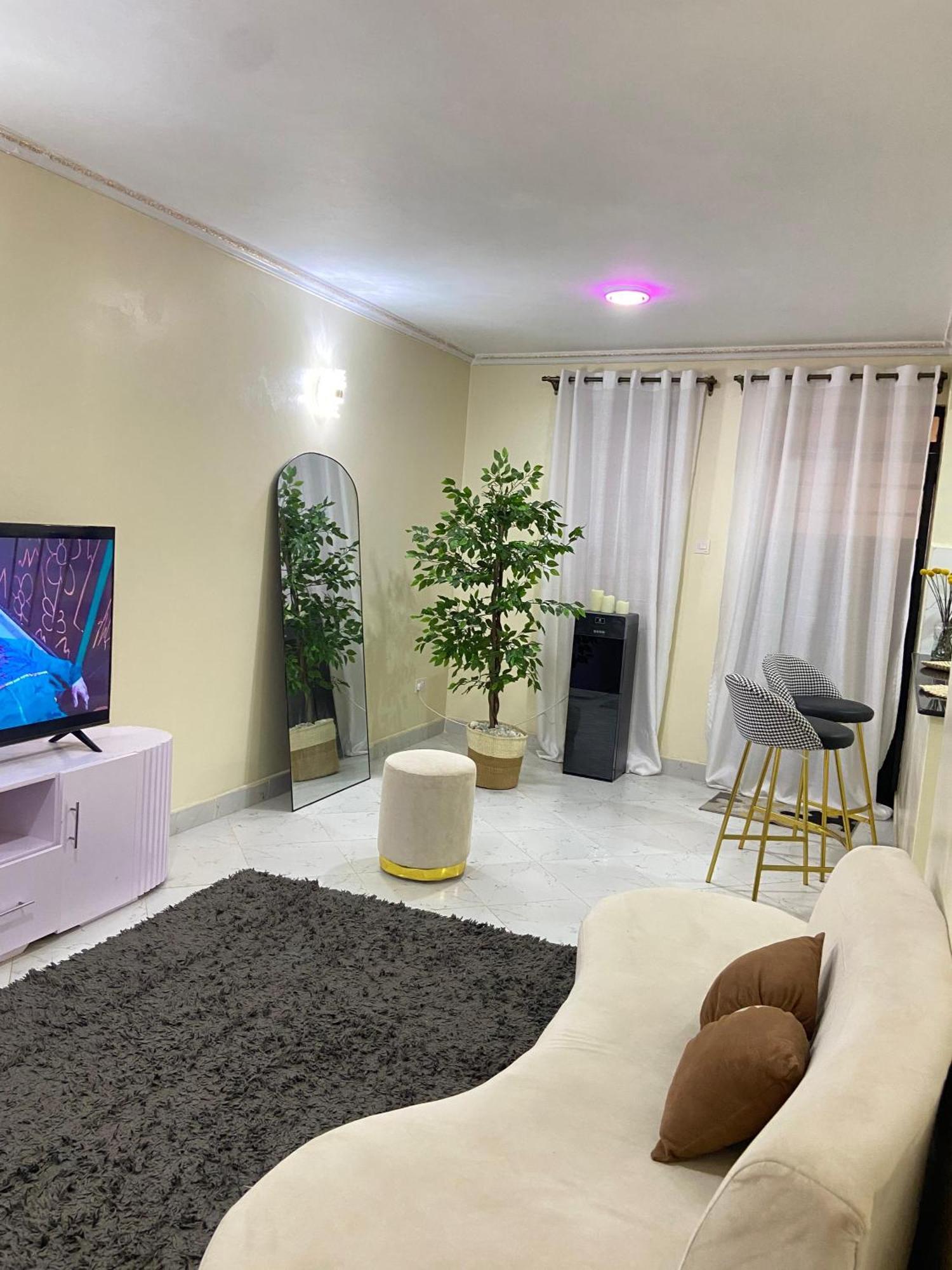 Cosy Nest Bnbs Along Thika Road Apartamento Nairobi