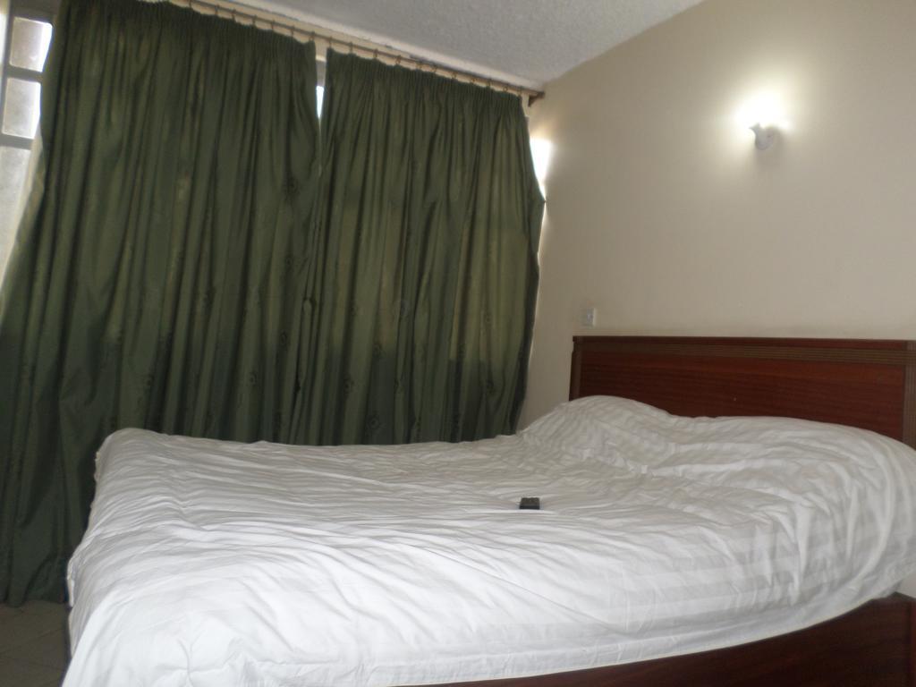 Hotel Karibu 2*