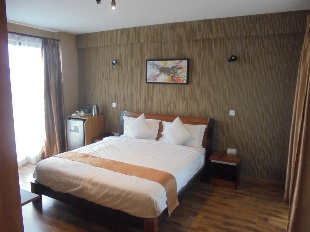 We And 3* Nairobi
